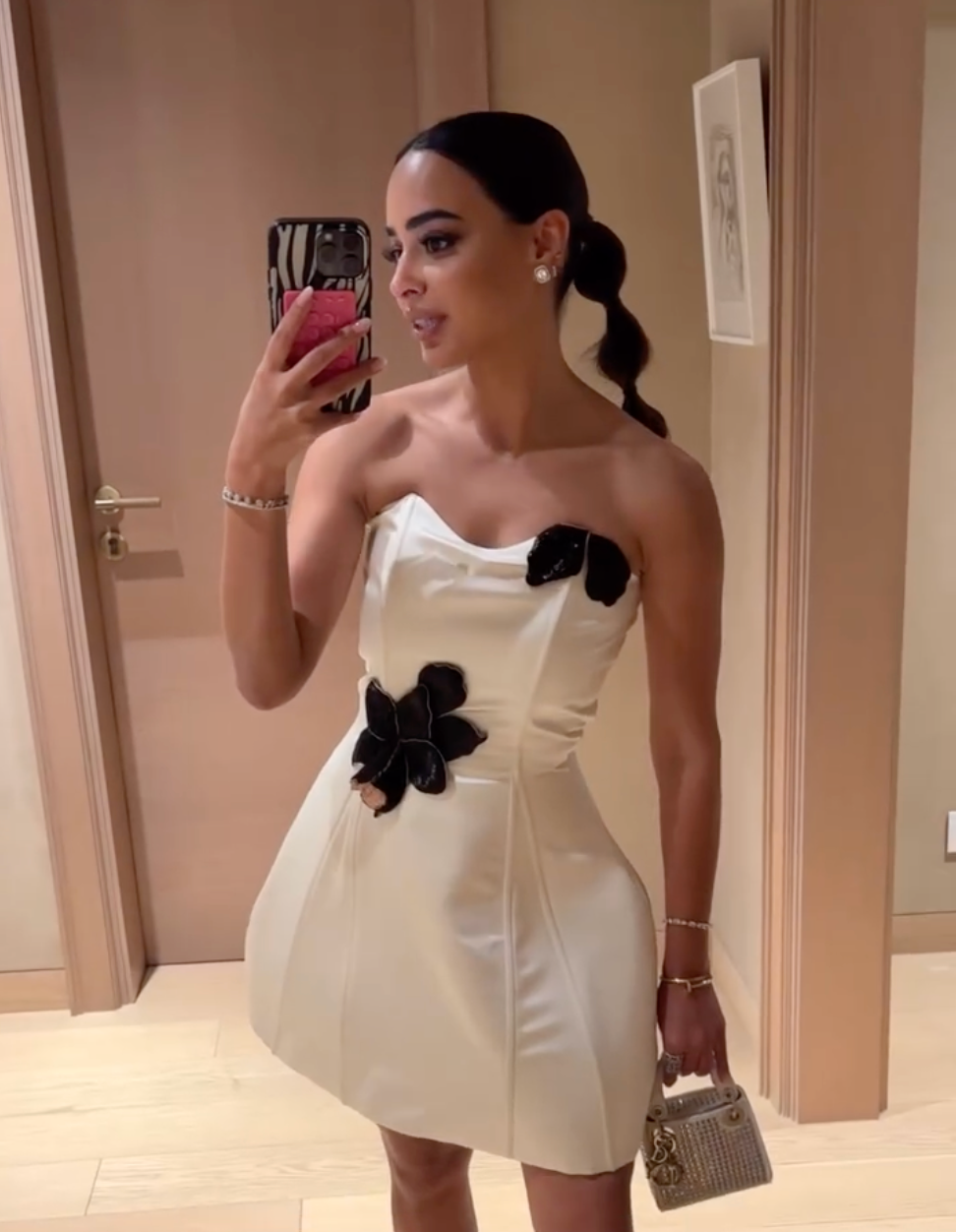 CELEBRITY CLOSET